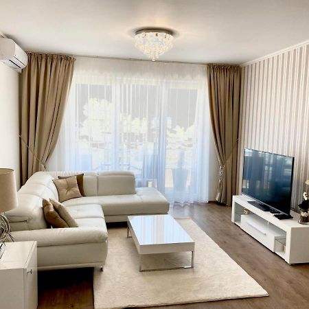 Die Oase - Luxurious Apartment Near The City Center With Free Parking Pressburg Exterior foto