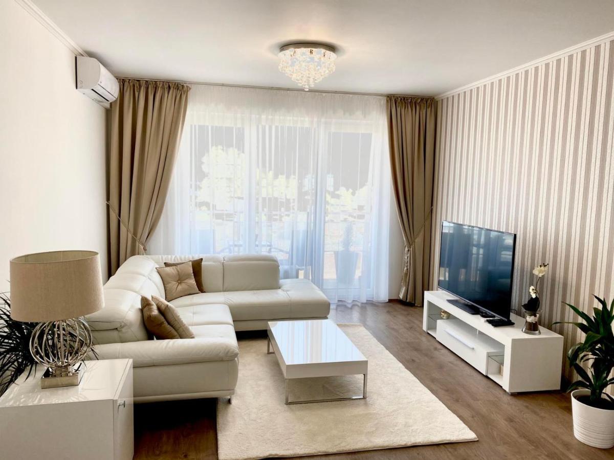 Die Oase - Luxurious Apartment Near The City Center With Free Parking Pressburg Exterior foto